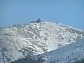 Die Schneekoppe (tschechisch Sněžka, polnisch Śnieżka) ist mit 1602&nbsp;m der höchste Gipfel auf dem Wanderweg.