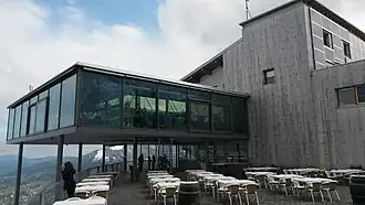 Panoramarestaurant am Gipfel des Karren