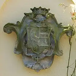 Kartusche mit dem Wappen derer von Ahlefeld(t) im Kloster Uetersen.