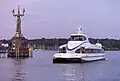 Katamaran Ferdinand abends in Konstanz