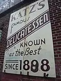 Die Beschilderung an der zur Ludlow Street gerichteten Gebäudeseite&nbsp;…