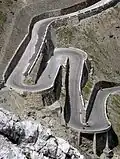 Enge Kehren in großer Höhe: die Zufahrt zum Stilfser Joch