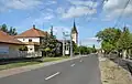 Blick auf die römisch-katholische Kirche Krisztus Király