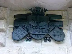 Wappen am Turm