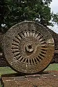 Dharmachakra („Gesetzesrad“), beim Khao Khlang Nai