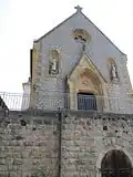 Giebelseite des Kirchenschiffs