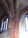 Dienst und Gewölbe