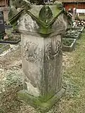Grabstein auf dem Kirchhof