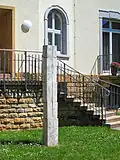 Stufenstele, 1990