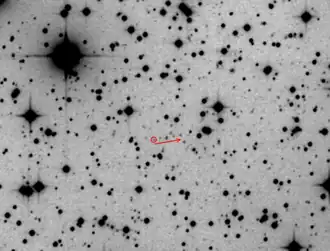 Der Kleinplanet (227770) Wischnewski am 29. November 2016 im Sternbild Zwillinge, aufgenommen vom Entdecker Wolfgang Ries mit einem 46-cm-Newton bei 2000&nbsp;mm Brennweite. Das Foto zeigt den Kleinplaneten in fünf aufeinander folgenden Positionen im Abstand von 25 Minuten. Jeder Punkt ist die Summe aus 5 Aufnahmen je 5 Minuten.