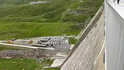 Klettersteige an der Hauptstaumauer und Demontage der ausgedienten Druckrohrleitung zum Obervermuntwerk I