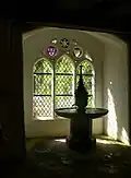 Der „Handstein“ genannte Laufbrunnen in der Eingangshalle, frühes 15. Jahrhundert