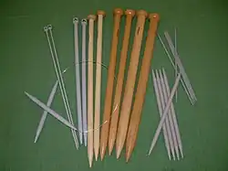 Stricknadeln, Nadelspiele, Rundstricknadel (Stricken)