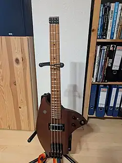 Headless Bass von Kolibri Guitars