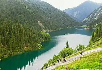 Blick auf den Unteren Kolsai-See