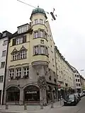 Kreuzstraße 1, Ecke Brunnstraße, Roiger-Haus von Max Ostenrieder