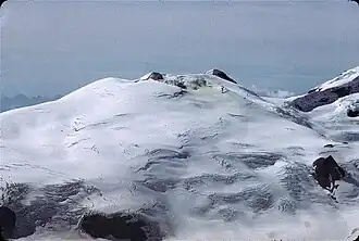 Fumarolische Aktivität am Mount Kukak im August 2003