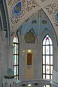 Wandverzierung und Fenster