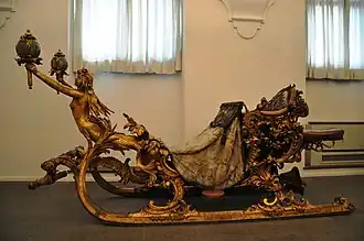 Schlittendecke auf einem Prunkschlitten des Jahres 1881 (Kutschenmuseum Nymphenburg)