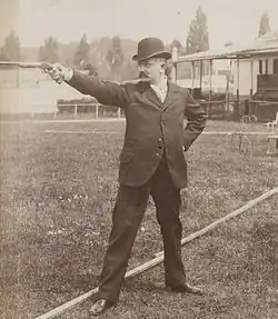 Léon Lécuyer (1898)