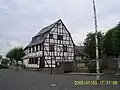 Fachwerkhaus im Dorfmittelpunkt