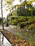 Haus Remscheid in der Feldstraße im Herbst