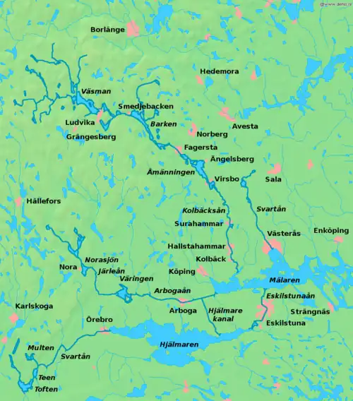 Das Gebiet Bergslagen hat reichlich Wasserkraft durch Kolbäcksån, Arbogaån, Svartån, die alle in den Mälaren münden. Falun, Borlänge, Hedemora und Avesta liegen beim nördlichen Fluss Dalälven. Diagonal durch das Gebiet zieht sich der Strömsholm-Kanal.