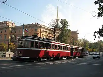 Museumszug LM/LP-33 Nr.4275+4454 in Sankt Petersburg