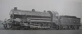 LSWR-Klasse H15 Nr. 483 mit Drehgestell-Tender (5200 gal) und niederem Umlaufblech (Werksbild)