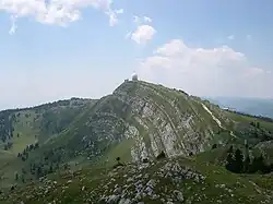 La Dôle mit Radar von der Pointe de Poêle Chaud
