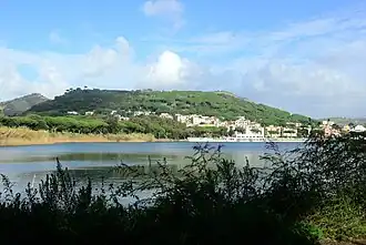 Monte Nuovo mit dem Lago Lucrino