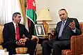 Ministerpräsident Maruf al-Bachit zusammen mit dem griechischen Außenminister Stavros Lambrinidis im Oktober 2011