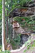 Wanderweg (Teil des Forststeig Elbsandstein) am Ostfuß des Lampertsstein