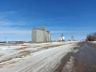Getreidesilos in Lampman