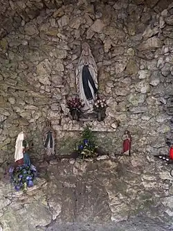 Die Mariengrotte in Werbachhausen von fern und nah