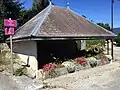 Lavoir im Ortsteil Sutrieu