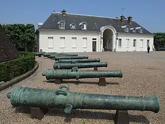 Kanonenrohre, Hof La Verrerie