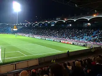 Die Tribune Paul Langlois im Stade Jules Deschaseaux (Oktober 2009)