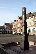 Steele mit Miniaturen der Stadtgeschichte