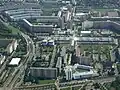 Allee Center (Bildmitte)