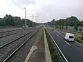 Blick von der Straßenbahn-Haltestelle „Sachsendamm“ auf die BAB&nbsp;395