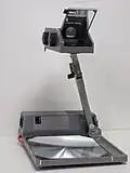 Tageslichtprojektor Liesegang portable Typ 615, Vorlagenfläche DIN A4, 24-Volt-Lampe mit 250 Watt, zusammenklappbar, ab 1982