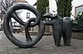 Der Brezelfresser (1991) vom Skulpturenweg in Nieder-Olm