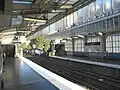 Station Jaurès der Linie 2: Wände verglast, Dach geht nur über Bahnsteige