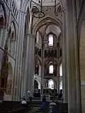 Mittelschiff mit Altarinsel Limburger Dom 1976