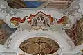 Chorbogen der Stiftskirche Lindau, mit Wappen