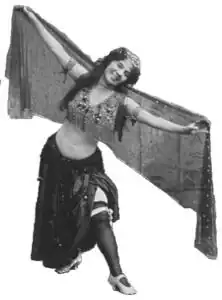 Ashea Wabe, unter dem Namen „Little Egypt“ auftretende Tänzerin, 1890er-Jahre