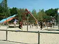 Spielplatz und Rutschbahn
