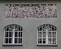 Relief – Salus Puploa am Polizeipräsidium von Jakob Bradl