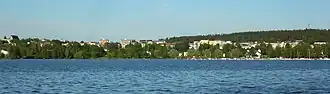 Blick auf Lohja vom Lohjanjärvi-See